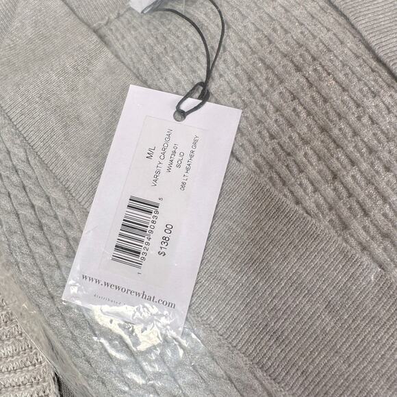 WeWoreWhat Heather Grey Varsity Cardigan 138.00
Lightweight Sweater Size M / L - Picture 3 of 7